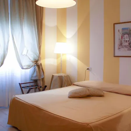 Hotel Alex-2